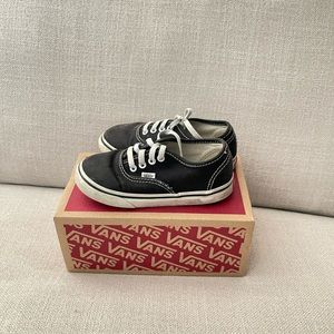 Toddler boy shoes size 9